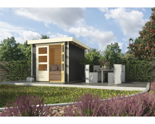 Gartenhaus Karibu Kodiak inkl. Unterkonstruktion 213 x 217 cm terragrau Gartenhaus mit offenstehender Tür und Sitzgruppe im Garten