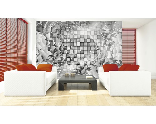 Wohnzimmer mit Fototapete in Würfeloptik, weißen Sofas und Jalousien