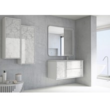 Modernes Badezimmer mit Waschbeckenunterschrank, Spiegelschrank und rechteckigem Spiegel