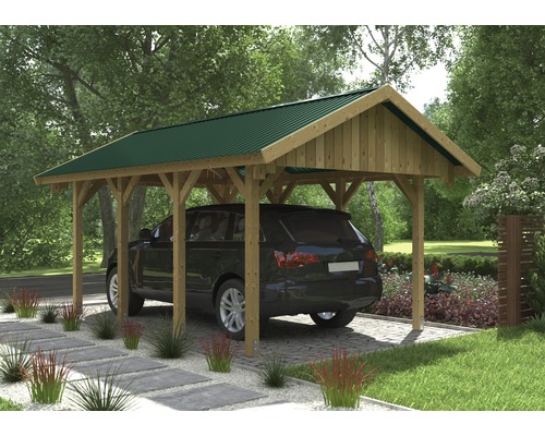 Carport aus Holz mit Gründach und Auto