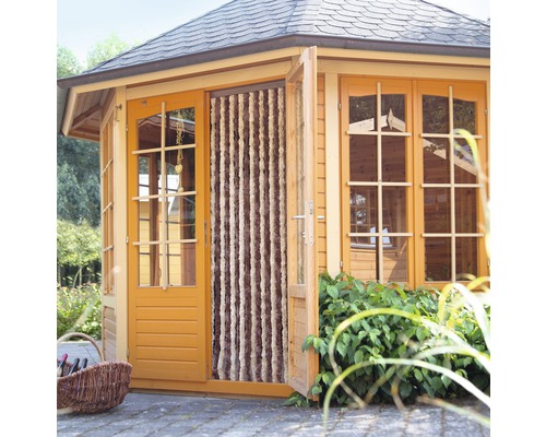 Holzpavillon mit geöffneter Tür und Insektenschutz