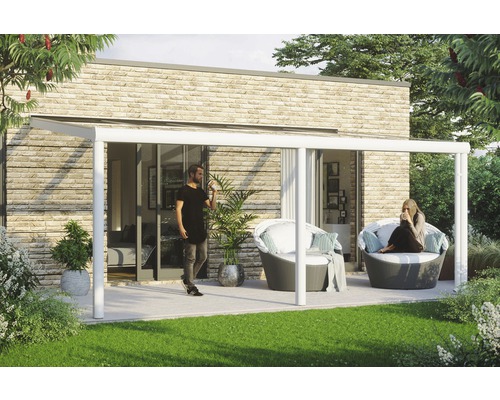 Terrassenüberdachung SKAN HOLZ Garda 541x357 cm weiß Terrasse mit Terrassenüberdachung, Gartenmöbeln und Personen