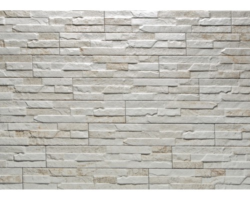 Helle Wandverkleidung mit Steinoptik für den Innenbereich