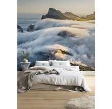 Schlafzimmer mit Fototapete Berglandschaft mit Nebel