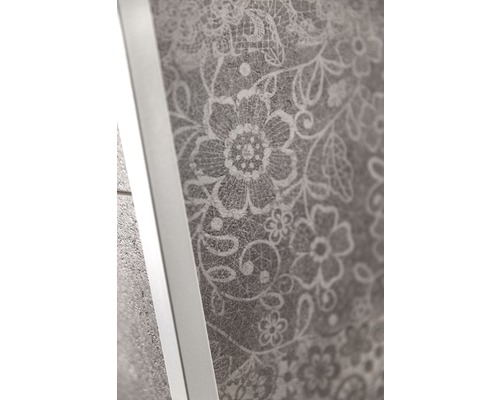 Dekorative Wandfliese mit Blumenmuster