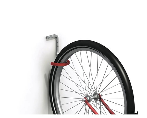 Fahrradaufhängung an einer Wand mit Fahrradreifen