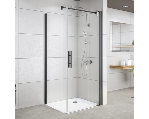 Duschkabine mit schwarzem Rahmen und Duschsystem im Badezimmer