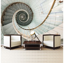 Wohnzimmer mit spiralförmiger Treppe Fototapete, Sesseln und Couchtisch