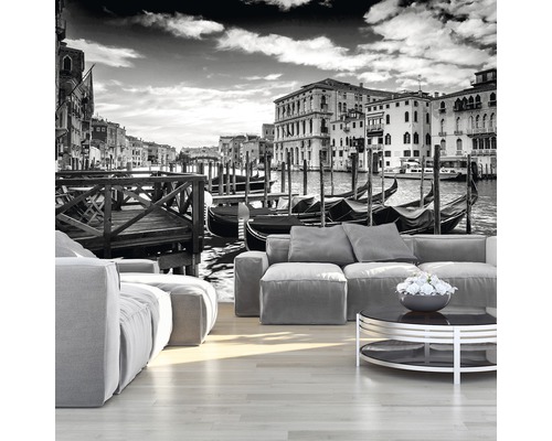 Wohnzimmer mit Fototapete Venedig mit Gondeln