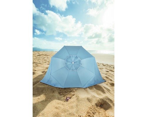 Blauer Strandmuschel Sonnenschutz am Sandstrand