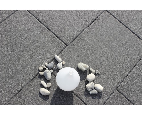 Beton Terrassenplatte iStone Starter basalt 40 cm x 40 cm x 4 cm