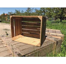 Holzkiste für Lagerung im Aussenbereich
