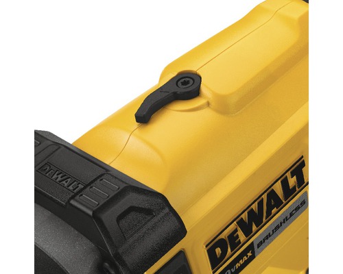 Detailansicht einer DeWalt Maschine mit Schalter und Logo.