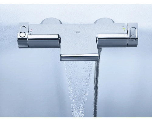 Aufputz-Thermostatbatterie mit Wasserstrahl und Grohe Logo