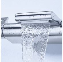 Wasserhahn mit laufendem Wasser