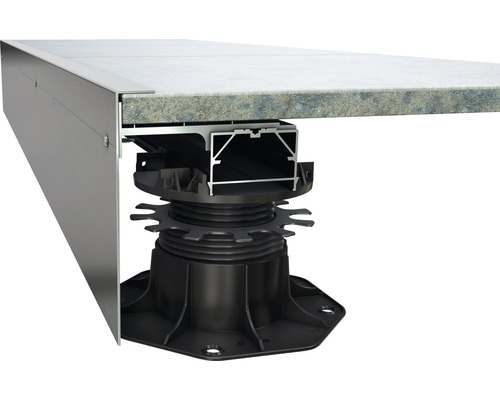 Terrassenunterkonstruktion mit Terrassenplatten und justierbarem Stelzlager