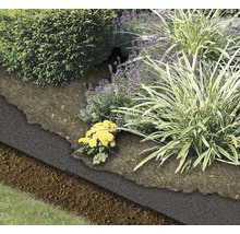 Beet mit Mulch, Unkrautvlies und Pflanzenerde