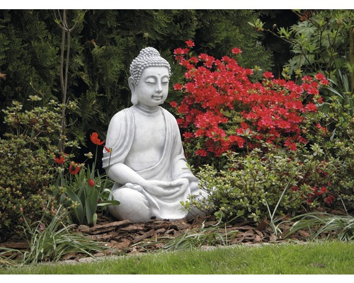 Buddha Statue im Garten