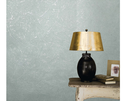 Nahaufnahme einer Wand mit Vliestapete und Dekoration