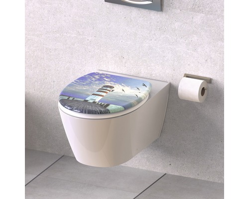 Hänge-WC mit Toilettendeckel mit Leuchtturmmotiv