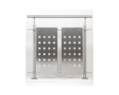 Edelstahlgeländer mit quadratischen Aussparungen