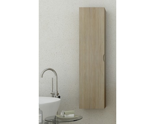 Badezimmer mit hängendem Hängeschrank in Holzoptik