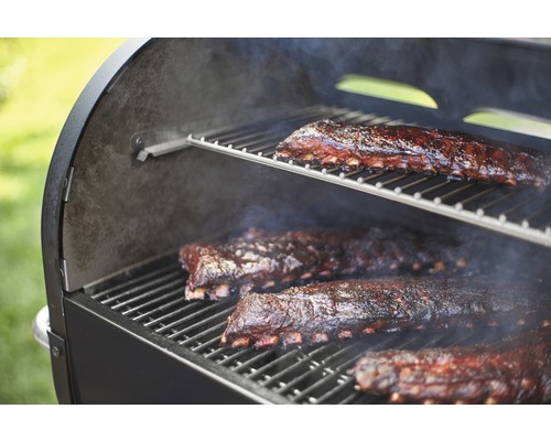 Spareribs im Grill.