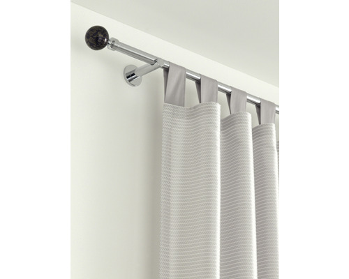 Gardinenstange mit Endstück und Schlaufenschal