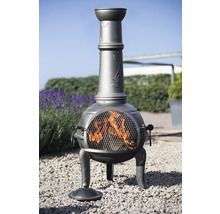 Gartengrillkamin mit Blattdesign und Gitter