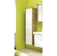 Badezimmer mit Hochschrank, Waschtischunterschrank und Spiegelschrank