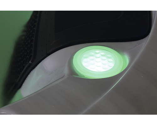 Nahaufnahme einer LED-Leuchte in einem Whirlpool