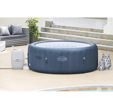 Aufblasbarer Whirlpool mit Filterpumpe im Außenbereich