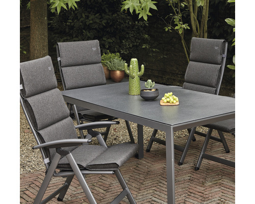 Gartensitzgruppe mit Tisch und Stühlen mit Polsterauflagen