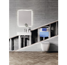 Modernes Badezimmer mit Waschtisch, Spiegelschrank, Vorwandelement und wandhängendem WC.