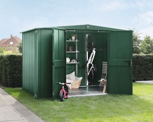 Geöffneter grüner Gartenschrank mit Fahrrad, Kinderrad und Regalen