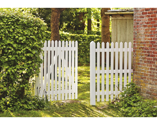 Offener, weißer Gartenzaun aus Holz