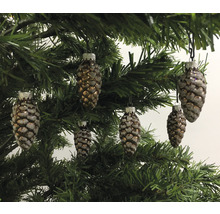 Weihnachtsbaum mit Zapfenförmigem Christbaumschmuck