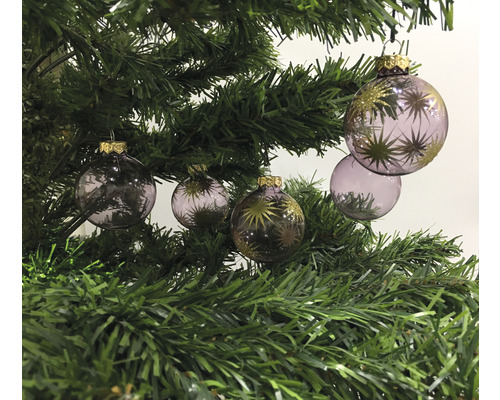 Weihnachtsbaum mit Glasschmuckkugeln