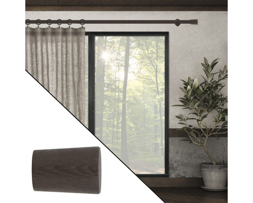 Gardinenstange mit Vorhang, Endstück und Fenster für die Raumgestaltung