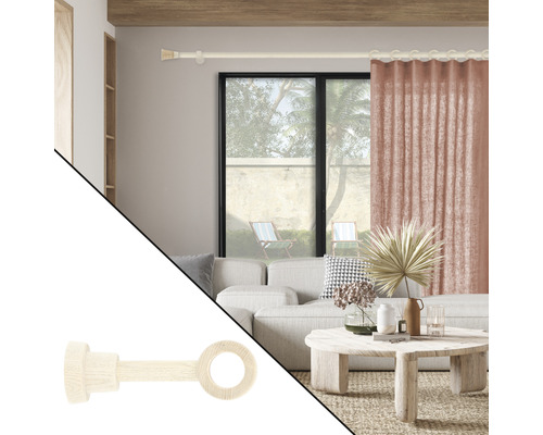 Gardinenstange mit Holzhalterung in Wohnzimmerumgebung