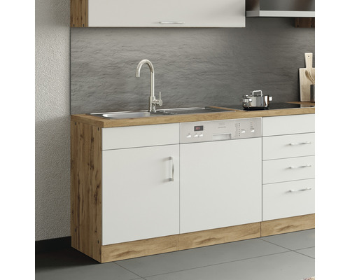 Küchenzeile mit Spüle, Geschirrspüler und Unterschränken