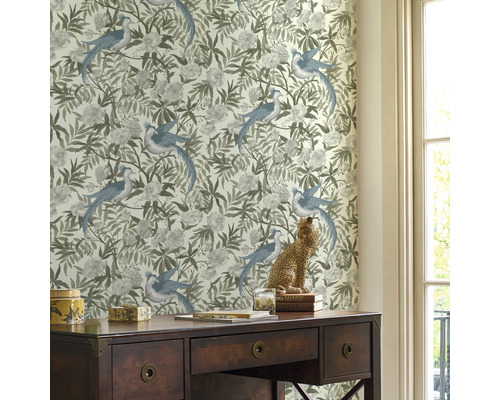 Tapete mit Vogel- und Blumenmuster im Interieur