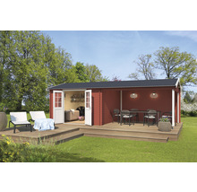 Gartenhaus mit Terrasse, Gartenmöbeln und geöffneten Türen