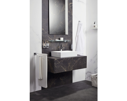 Modernes Badezimmer mit Marmorwaschtisch und quadratischem Aufsatzwaschbecken.