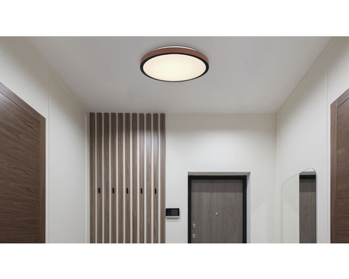 LED Deckenleuchte Globo SAMMI 24 W, Ø 420 x H 95 mm, 1-flammig IP 20, hellbraun/weiß Innenaufnahme eines Flurs mit einer runden Deckenleuchte
