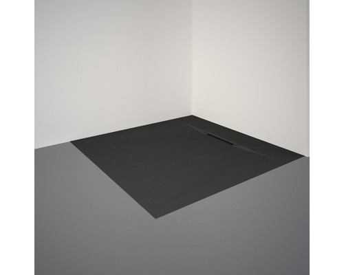 Bodenebene Dusche mit Ablaufrinne im Badezimmer