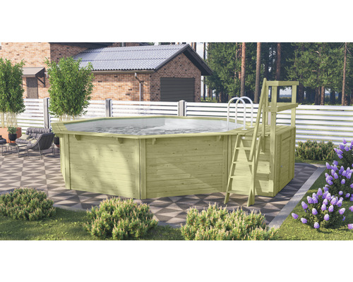 Holzpool mit Leiter und Plattform im Garten