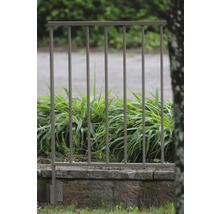 Metallzaun zur Garteneinfassung