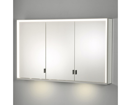 Spiegelschrank mit drei Türen und integrierter Beleuchtung für das Badezimmer