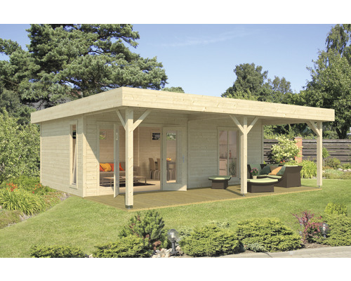 Holz Gartenhaus mit Terrasse im Garten